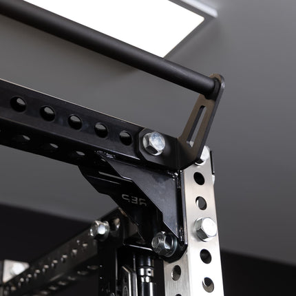 クロスメンバープルアップバー