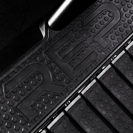 Strive™ Curved Treadmill